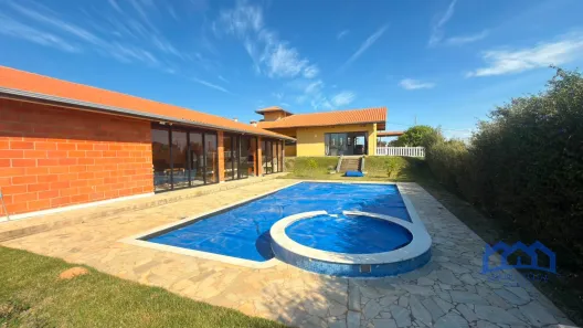 Fazenda/Sítio com 4 Quartos à venda, 1000m² no , Mairinque
