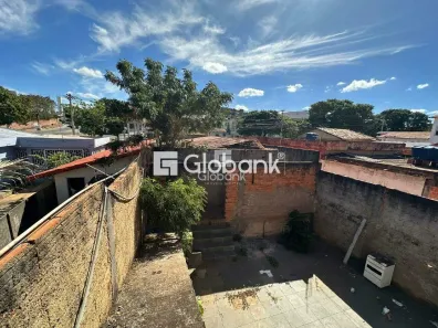 Sala Comercial à venda, 306m² no Santos Reis, Montes Claros