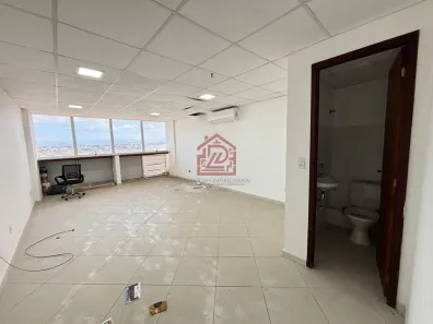 Sala Comercial para alugar, 29m² no Imbetiba, Macaé