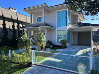 Casa de Condomínio com 4 Quartos à venda, 250m² no Vargem Grande, Teresópolis