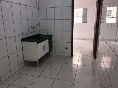 Apartamento com 1 Quarto para alugar, 30m² no Vila Assunção, Santo André