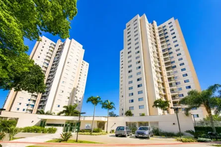Apartamento com 2 Quartos para alugar, 75m² no Zona 08, Maringá