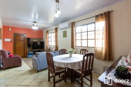 Casa com 2 Quartos à venda, 143m² no Camaquã, Porto Alegre