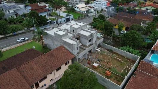 Casa com 2 Quartos à venda, 136m² no Bom Retiro, Joinville