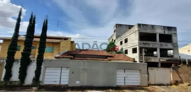 Casa com 3 Quartos à venda, 150m² no Jardim América, Goiânia