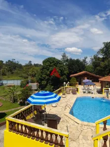 Fazenda/Sítio com 4 Quartos para alugar, 1700m² no Chácaras Reunidas Igarapés, Jacareí