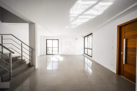 Sobrado com 3 Quartos à venda, 164m² no Bom Retiro, Curitiba