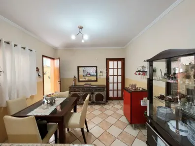 Sobrado com 4 Quartos à venda, 230m² no Jardim Pinheiros, São Paulo