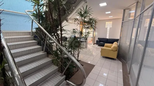 Imóvel Comercial com 1 Quarto para alugar, 263m² no Cambuí, Campinas