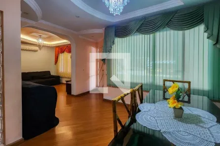Casa com 3 Quartos à venda, 240m² no Taboão, São Bernardo do Campo