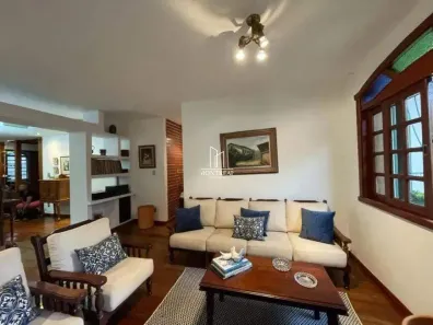Casa com 4 Quartos à venda, 243m² no Alípio de Melo, Belo Horizonte
