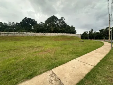 Lote/Terreno à venda, 1500m² no Jardim Santa Teresa, Jundiaí