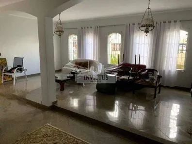 Sobrado com 4 Quartos para alugar, 276m² no Campestre, Santo André