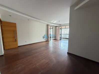 Apartamento com 3 Quartos à venda, 230m² no Centro, Juiz de Fora