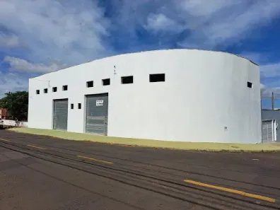 Imóvel Comercial à venda, 200m² no Jardim Aquárius, Marília