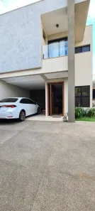 Sobrado com 3 Quartos à venda, 150m² no Vila Rezende, Goiânia