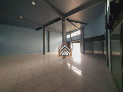 Ponto Comercial para alugar, 210m² no Navegantes, Porto Alegre