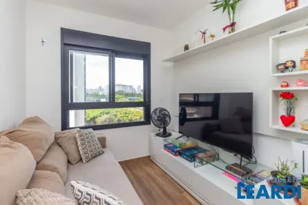 Apartamento com 2 Quartos à venda, 36m² no Moema, São Paulo