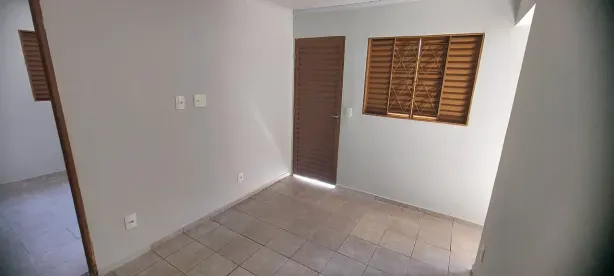 Casa com 1 Quarto para alugar, 40m² no Taguatinga Norte, Brasília