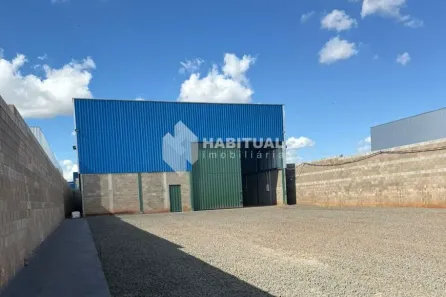 Galpão/Depósito/Armazém para alugar, 800m² no Distrito Industrial, Uberlândia
