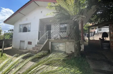 Sobrado com 7 Quartos à venda, 260m² no Cachoeira, Curitiba