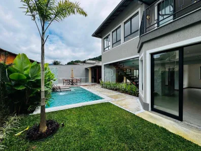 Casa com 4 Quartos à venda, 400m² no Carlos Guinle, Teresópolis