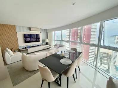 Apartamento com 4 Quartos para alugar, 131m² no Centro, Balneário Camboriú