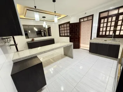 Casa com 3 Quartos à venda, 250m² no Bom Retiro, Betim