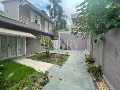 Casa com 3 Quartos para alugar, 170m² no Jardim Paulistano, São Paulo