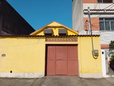 Casa com 2 Quartos para alugar, 80m² no Penha, Rio de Janeiro