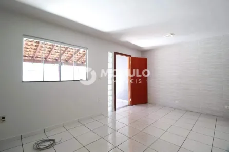 Casa com 4 Quartos para alugar, 170m² no Santa Luzia, Uberlândia