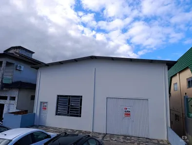 Galpão/Depósito/Armazém para alugar, 177m² no Mina do Mato, Criciúma