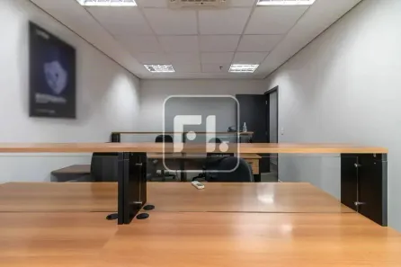 Sala Comercial para alugar, 147m² no Vila Cordeiro, São Paulo