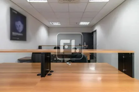 Sala Comercial para venda ou aluguel, 147m² no Vila Cordeiro, São Paulo