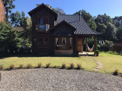 Casa de Condomínio com 3 Quartos à venda, 140m² no Hortênsias, Canela