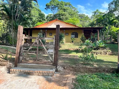 Fazenda/Sítio com 3 Quartos à venda, 60m² no Ravena, Sabará