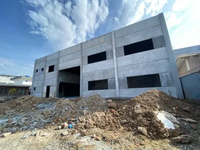 Galpão/Depósito/Armazém para alugar, 448m² no Nova Esperança, Balneário Camboriú
