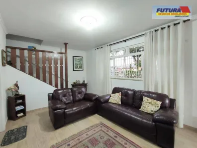 Sobrado com 3 Quartos à venda, 189m² no Vila Voturua, São Vicente