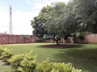 Galpão/Depósito/Armazém para venda ou aluguel, 1823m² no Conjunto Manoel Mendes, Uberaba