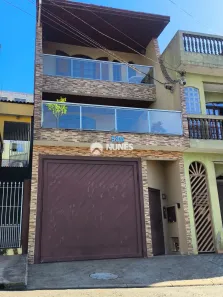 Sobrado com 3 Quartos à venda, 170m² no Parque Santa Teresa, Carapicuíba