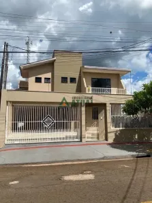 Casa com 3 Quartos à venda, 162m² no Vale de San Izidro, Londrina