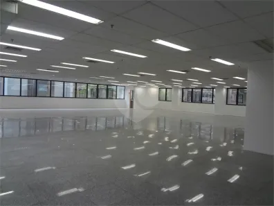 Sala Comercial para alugar, 400m² no Vila Olímpia, São Paulo