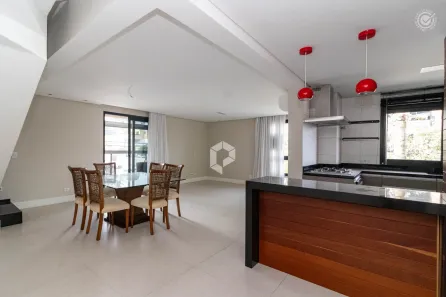 Apartamento com 3 Quartos para alugar, 143m² no Mercês, Curitiba
