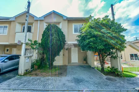 Sobrado com 3 Quartos à venda, 100m² no Uberaba, Curitiba