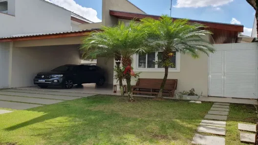 Casa de Condomínio com 4 Quartos para alugar, 159m² no Parque Califórnia, Jacareí