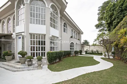 Casa com 5 Quartos para alugar, 750m² no Jardim Everest, São Paulo