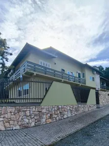 Sala Comercial para alugar, 200m² no Nova Brasília, Joinville