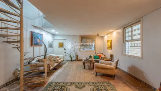 Sobrado com 3 Quartos à venda, 400m² no Floresta, Porto Alegre