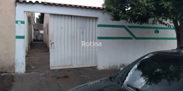 Casa com 3 Quartos à venda, 100m² no Jardim Brasília, Uberlândia