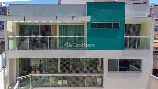 Casa com 5 Quartos à venda, 450m² no Vital Brazil, Niterói